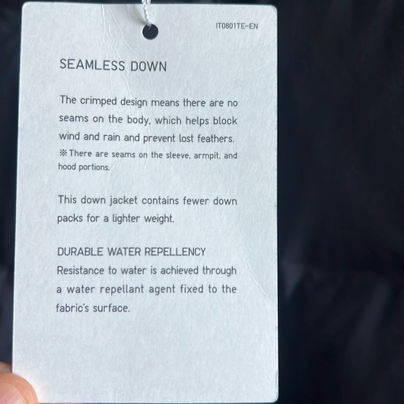 Uniqlo Seamless Down Jacket - Dark Blue- black - Picture 6 of 14